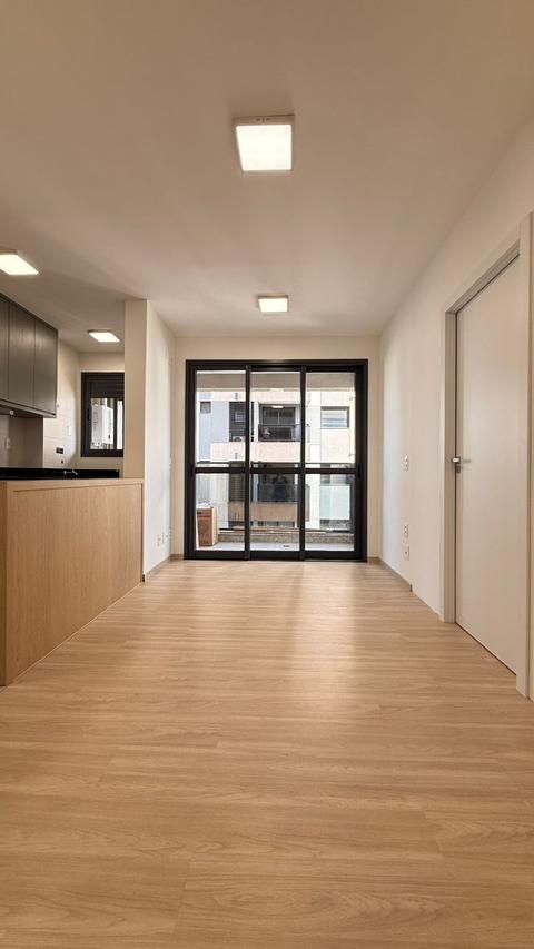 Apartamento para alugar em Maringá, Zona 08, com 1 suíte, com 45 m², Blend | Plange