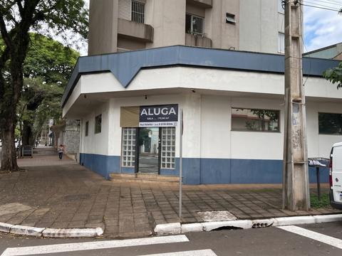 Sala para alugar em Maringá, Zona 04, com 176.96 m²